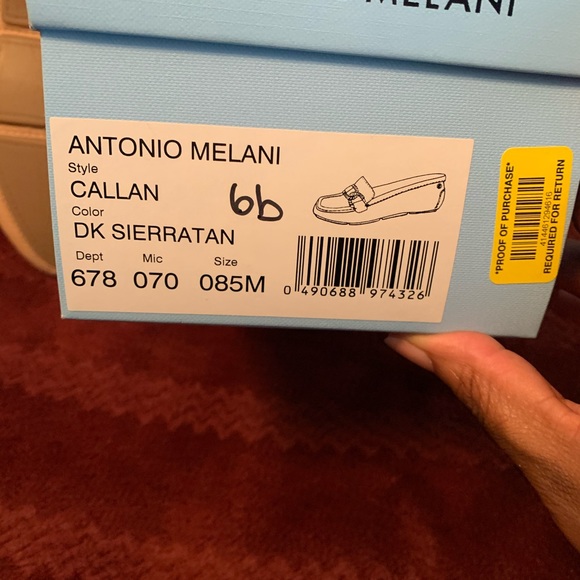 Shoes - Picture 4 of 4